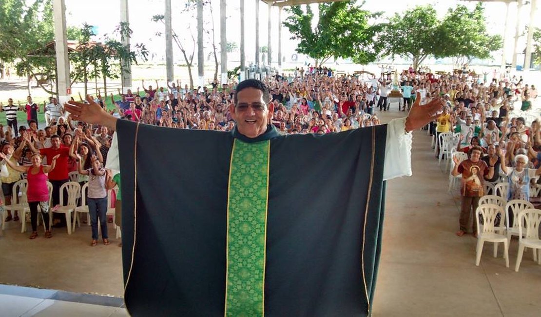 Padre Murilo será transferido de Arapiraca para a paróquia de Teotônio Vilela
