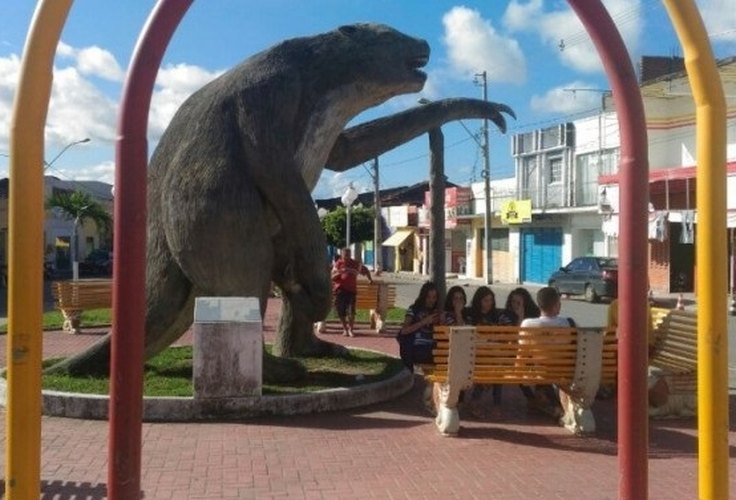 Cidade alagoana é acusada de criar turmas fantasmas para desviar verbas do EJA