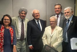 Deputados formam grupo para conter conservadorismo na Câmara