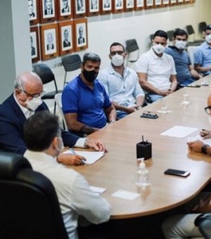 Governador e proprietários de academias discutem propostas de funcionamento seguro na pandemia