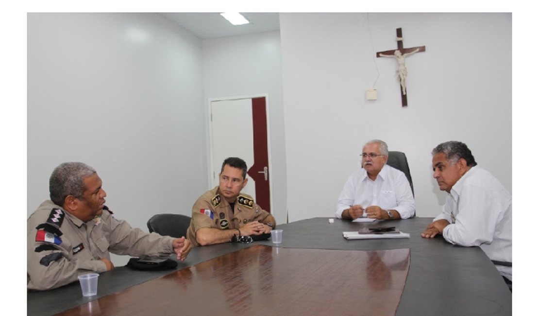 Projeto prevê que escolas da rede municipal sejam monitoradas pela Polícia Militar
