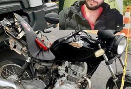 Jovem morre e pessoa fica ferida em colisão entre moto e caminhão em Pariconha