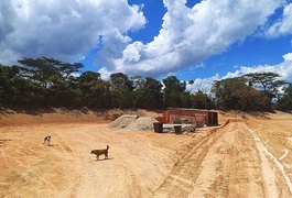 IMA autua construtora e embarga obra em área de preservação, em Rio Largo