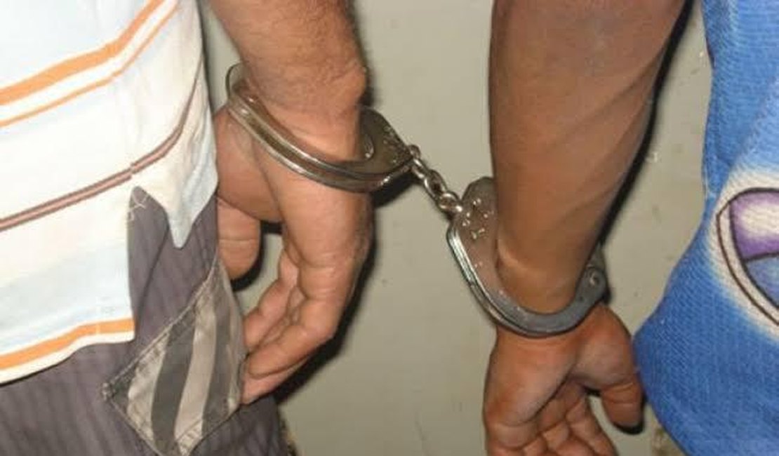 Polícia prende dupla suspeita de matar colega de trabalho na Barra de São Miguel