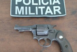 Rádio Patrulha prende homem por porte de arma em Arapiraca