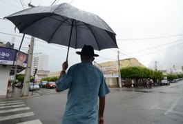 Previsão aponta chuvas isoladas no Litoral, Zona da Mata e Agreste