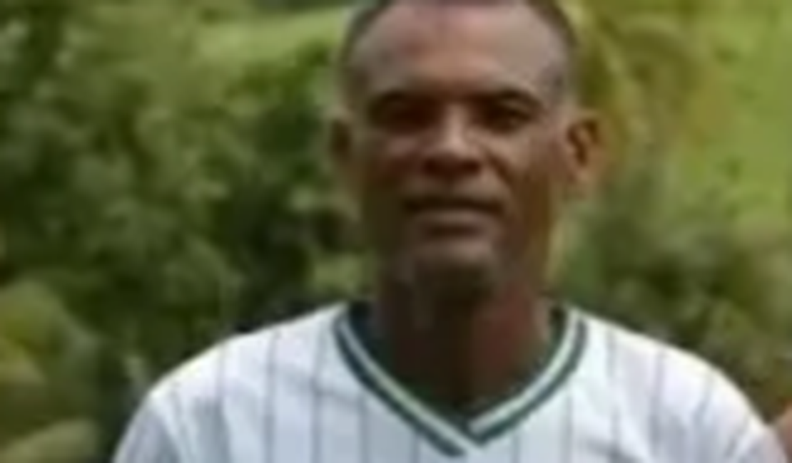 Homem morre em batida envolvendo três carros e caminhão em Atalaia