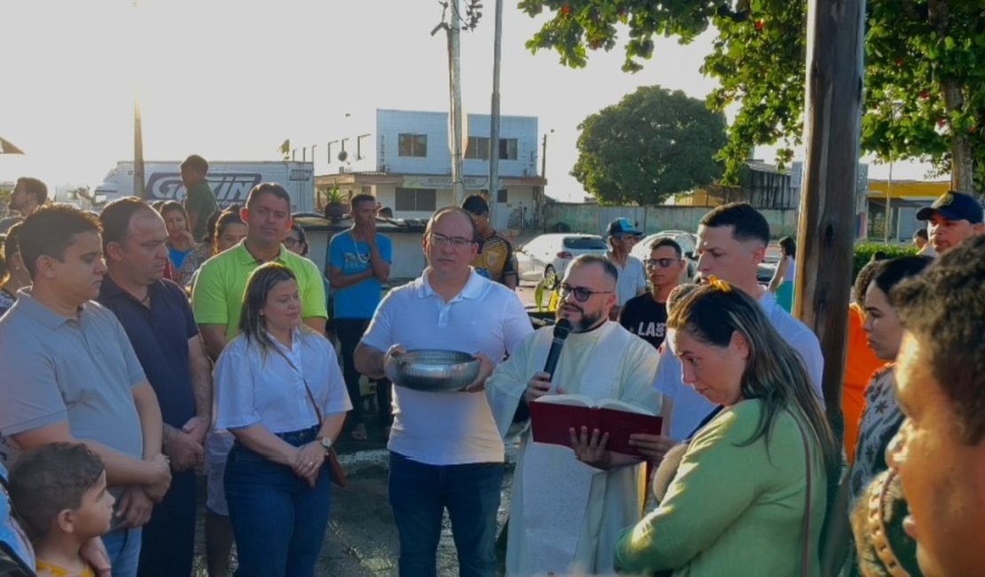 Vídeo. Romeiros de Junqueiro iniciam tradicional romaria para Juazeiro, terra de Padre Cícero