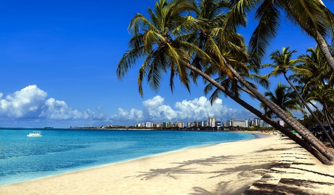 Ministério Público Federal investigará poluição em praias de Alagoas