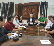 Ufal ganha concessão de duas rádios educativas