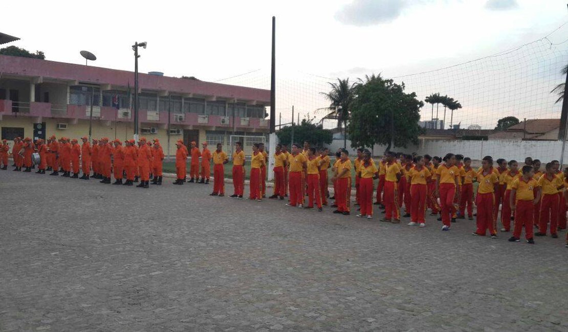 7º GBM forma turma 2016 do projeto Bombeiro Mirim em Arapiraca