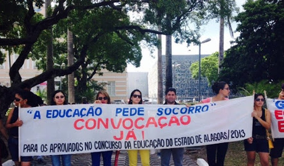 Governo de AL descumpre ordem da Justiça para convocar Reserva da Educação