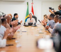 Governo de Alagoas entrega itens de segurança a agentes socioeducativos