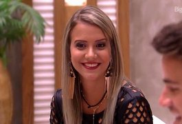 Após anúncio do diretor, nova participante entra no 'BBB15'