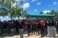 Comoção, aplausos e homenagens marcam despedida de supervisor do CRB assassinado em Maceió