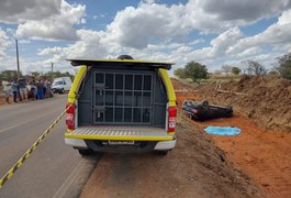 Vídeo. Homem pega carro do irmão escondido e morre em capotamento, na AL 115 em Igaci