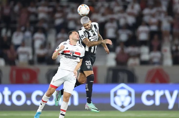 São Paulo e Botafogo jogam por vaga na semifinal da Libertadores