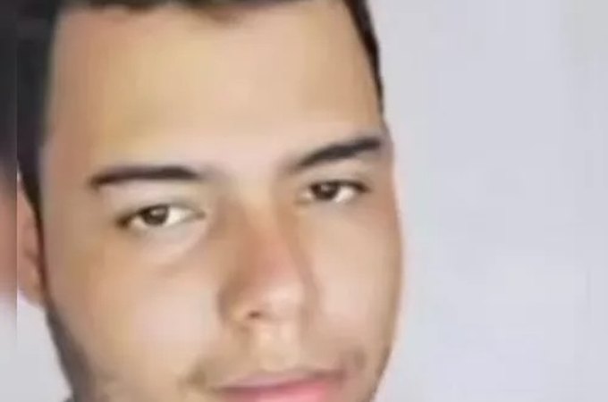 Jovem de 20 anos morre após colisão entre motocicleta e caminhão em Inhapi