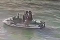 Casal estava se beijando em moto aquática quando foi atropelado por 'barco pirata' em SC