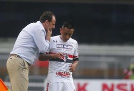 São Paulo vacila no Morumbi e classifica o Corinthians; veja os lances