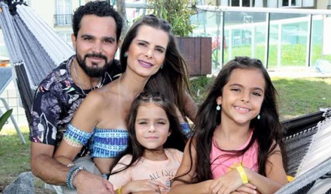 Luciano Camargo comove a web ao mostrar filha emocionada