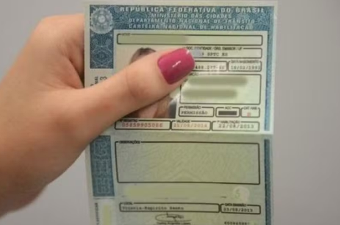 Governo quer acabar com a obrigatoriedade de aulas em autoescolas para tirar a CNH