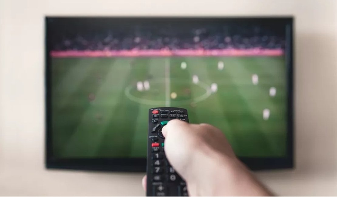 Sumir para ver jogo do Brasil pode render justa causa? Veja o que diz a CLT