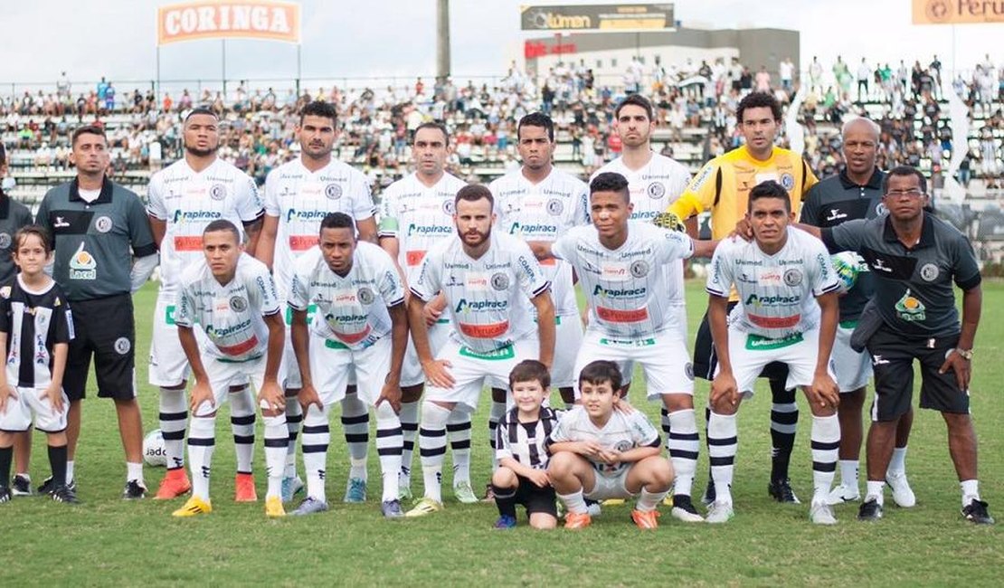 Técnico Paulo Foiani relaciona 20 atletas para o jogo contra o Cuiabá