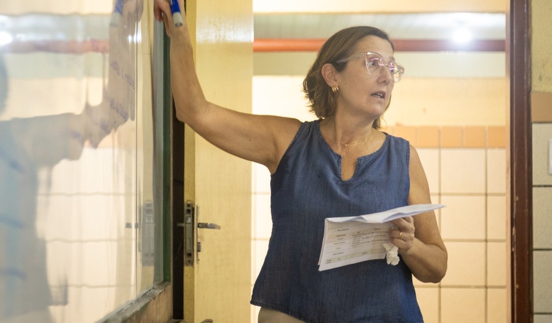 Alagoas adere à Prova Nacional Docente, criada pelo MEC para seleção de professores