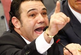 Marco Feliciano tenta censurar 'Sensacionalista' e ainda pede segredo de Justiça