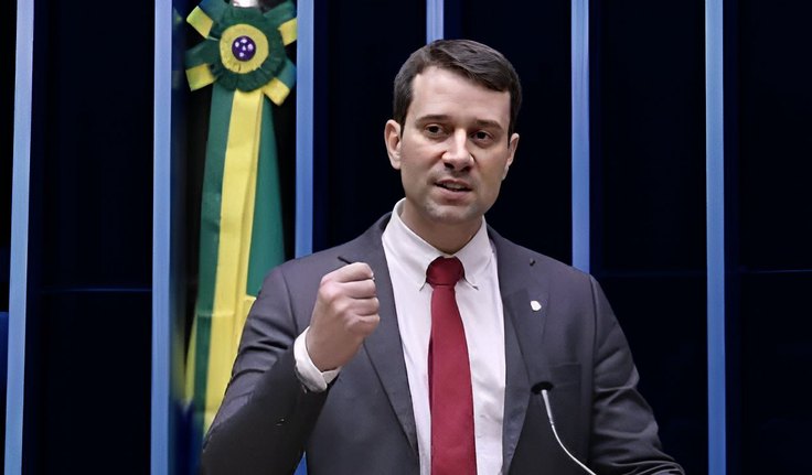 Deputado Daniel Barbosa escreve artigo sobre os conselhos municipais na democracia participativa