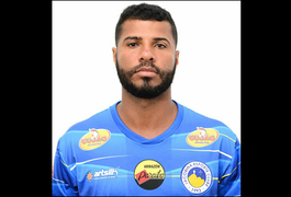 Indicado pelo técnico, volante Guga chega para reforçar equipe do ASA