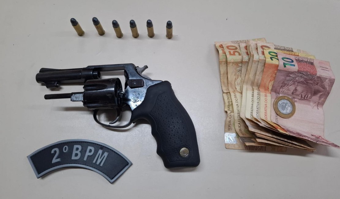 PM flagra casal com arma de fogo durante abordagem no interior de Alagoas