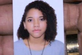 Familiares de jovem desaparecida prestam queixa na Central de Flagrantes