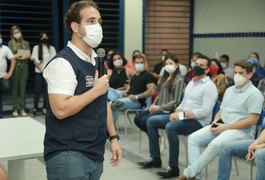 Vídeo. Trabalhadores que atuam na linha de frente de combate à Covid são homenageados em Penedo