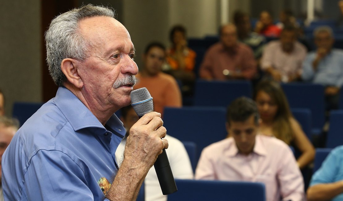 Em sabatina, Biu propõe escola em tempo integral em Alagoas