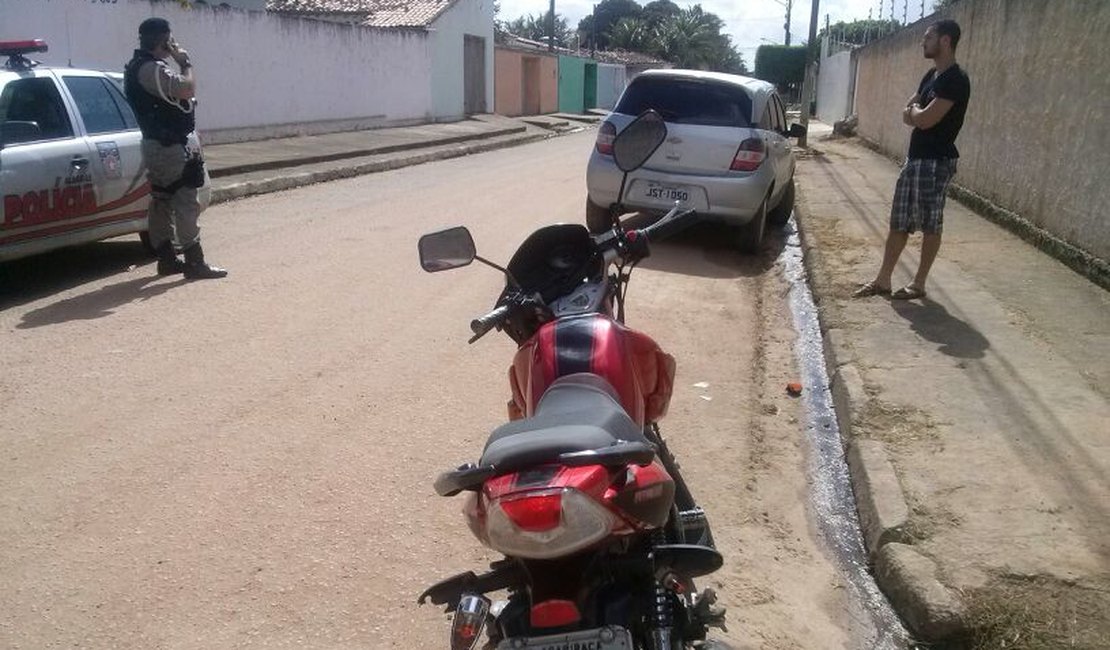 Motociclista não respeita sinalização e se envolve em acidente no bairro São Luiz em Arapiraca