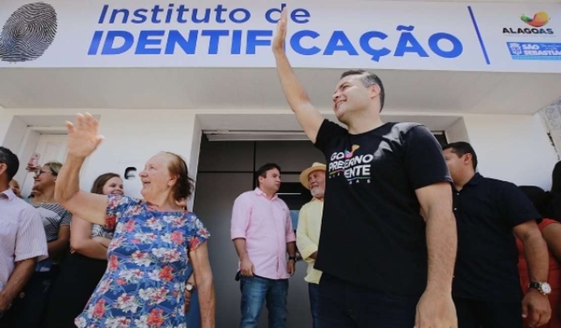 São Sebastião ganha Instituto de Identificação, acesso a povoado e mais duas escolas