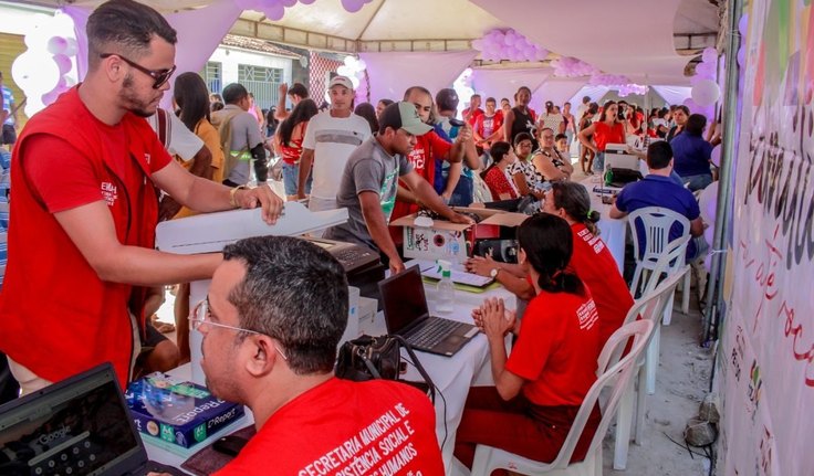 Assistência Com Você sorteia prêmios e leva serviços para o bairro Santa Cecília, em Penedo