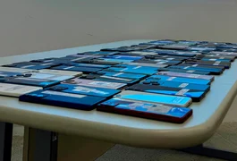 Segurança Pública restitui 75 celulares recuperados no primeiro dia de mutirão de entregas, em Alagoas