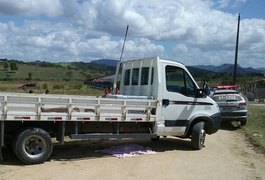 Criança de 3 anos morre após ser atropelada por caminhão, em Cajueiro