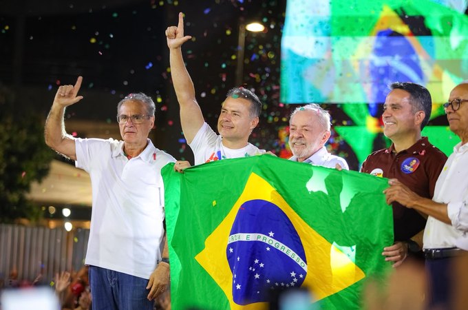 Ao lado de Lula, Renan Filho projetou um 'novo e melhor capítulo' para história de Alagoas