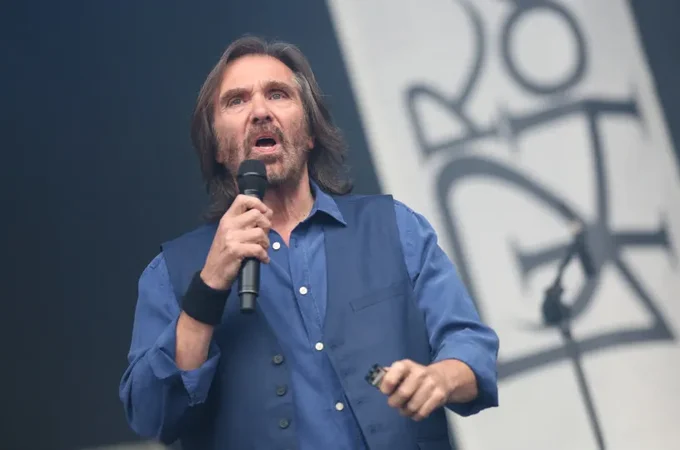 Morre Dennis Locorriere, fundador da banda Dr. Hook, aos 76 anos