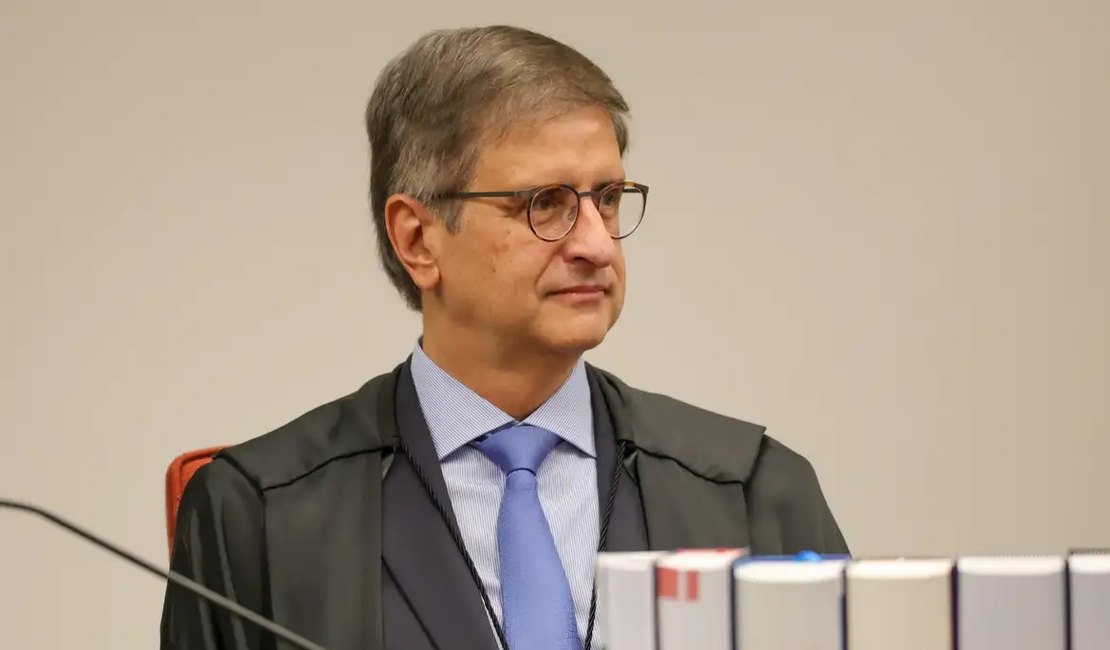 PGR defende manutenção da prisão domiciliar concedida a Bolsonaro