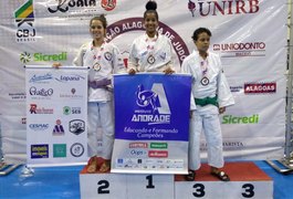 Instituto Andrade de Arapiraca conquista 23 medalhas de ouro no Alagoano de Judô em Maceió