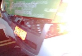 Duas pessoas morrem em colisão entre moto e micro-ônibus, em Piaçabuçu