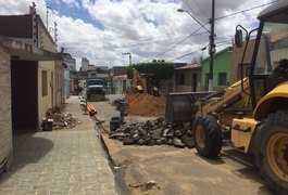 Prefeito de Arapiraca determina levantamento sobre obras e análise de contratos firmados