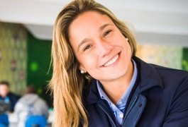 ‘O mundo? Não acabou...’, diz Fernanda Gentil após assumir namoro com jornalista