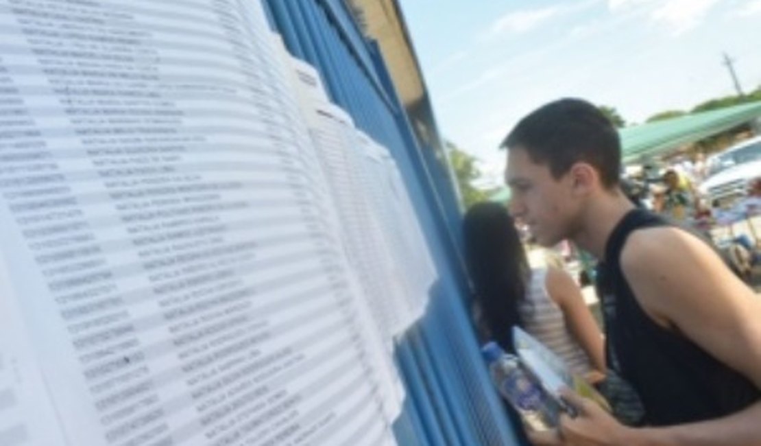 Estudantes que farão as provas do Enem podem denunciar fake news