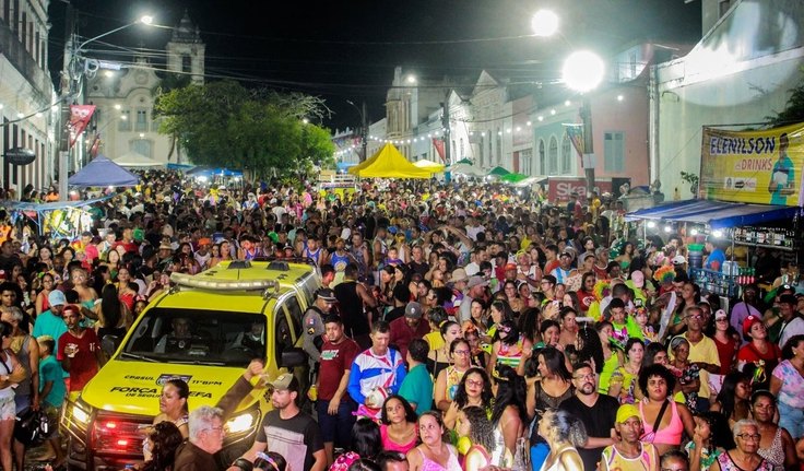 Carnaval 2025: Prefeitura de Penedo abre inscrição para desfile de blocos na Lavagem do Rosário